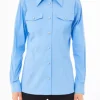 Camicia azzurra con bottoni