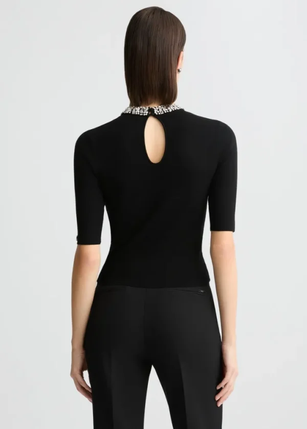 Crop top nero con ricami gioiello