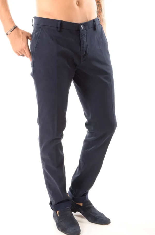 Pantalone chino modello milano