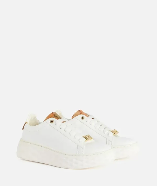 Sneaker in eco nappa con suola a diamante bianche